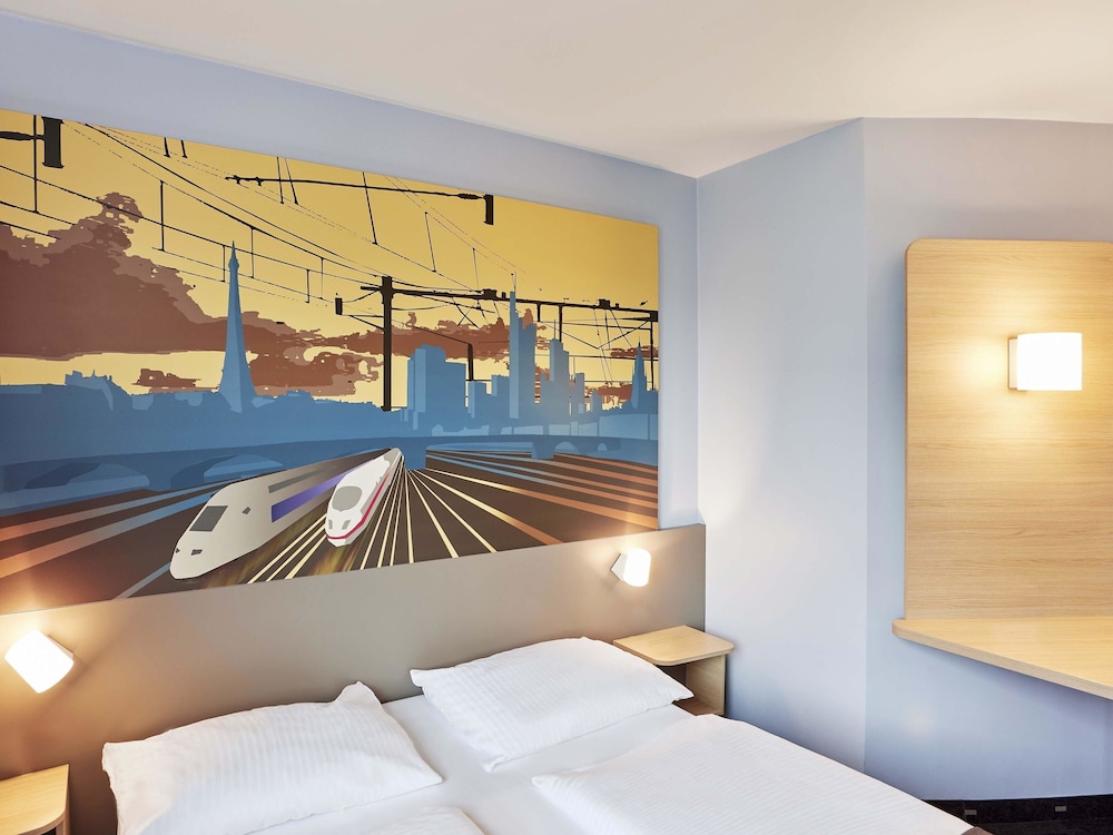B B Hotel Saarbrucken Hbf — Saarbruecken