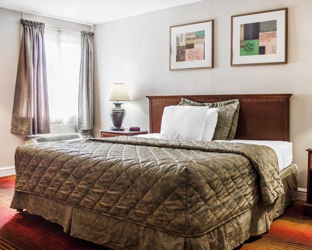 Rodeway Inn Huntington Station Melville - photo 6