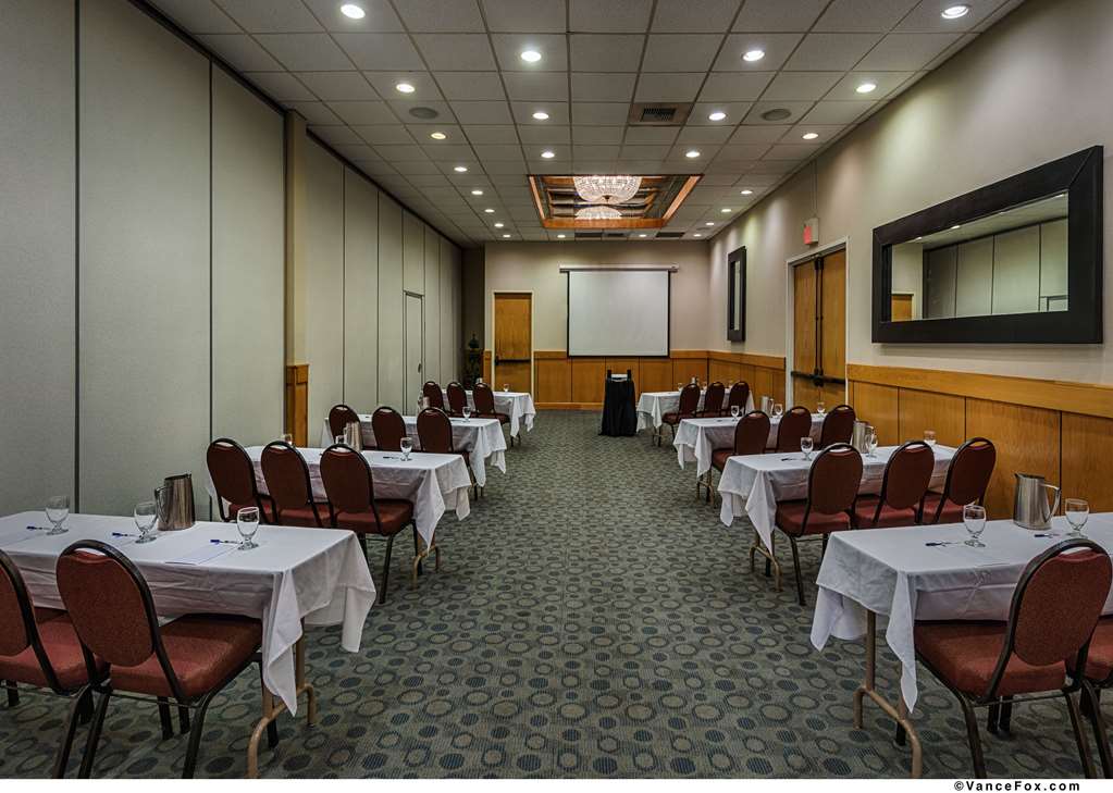 Best Western Plus Silverdale Beach Hotel - photo 37