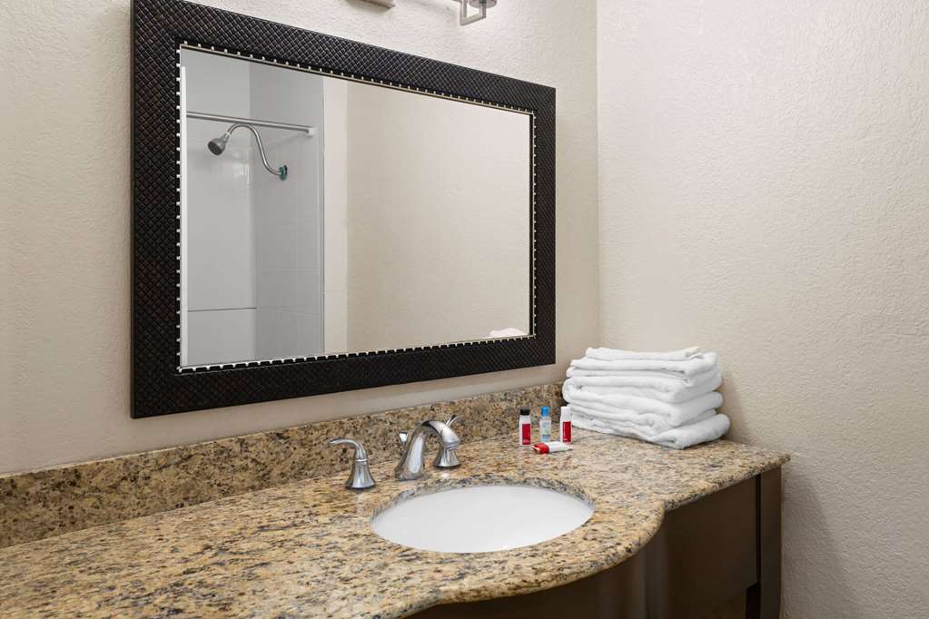 Travelodge by Wyndham Gaylord - featured photo