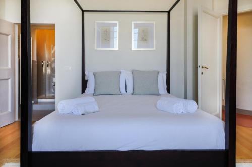 Apartments Florence Alfieri Prestige with terrace — 4-Star Luxury Hotel in Florence, Italy