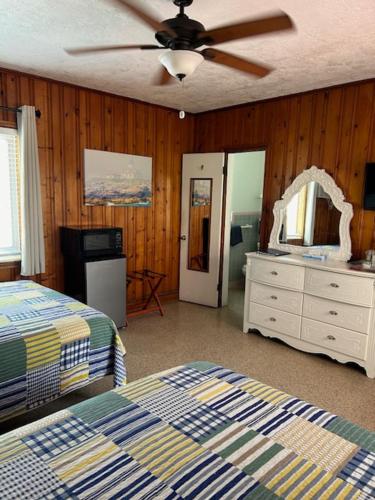 Seahorse Inn - photo 39