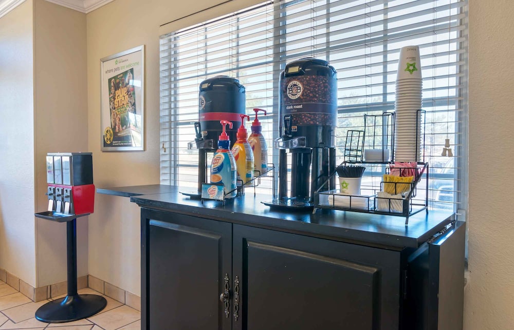 Extended Stay America Suites Kansas City Shawnee Mission - photo 17
