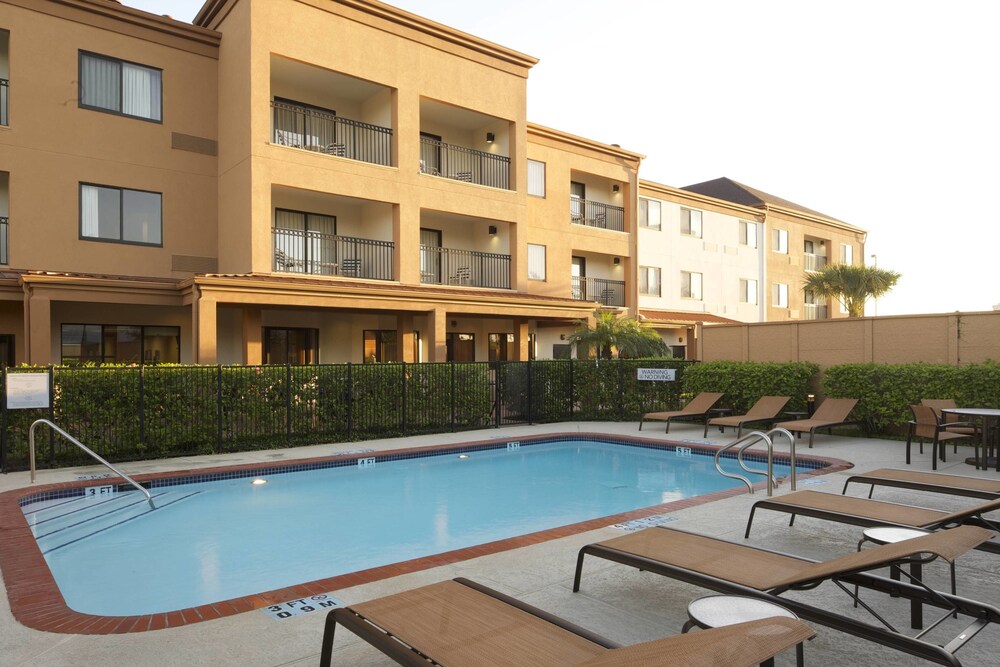 Courtyard by Marriott Brownsville - photo 36