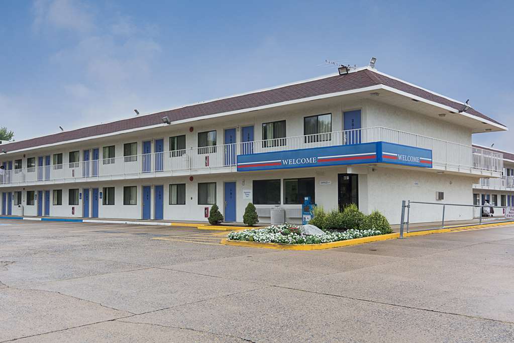 Motel 6 Fredericksburg VA North - photo 2