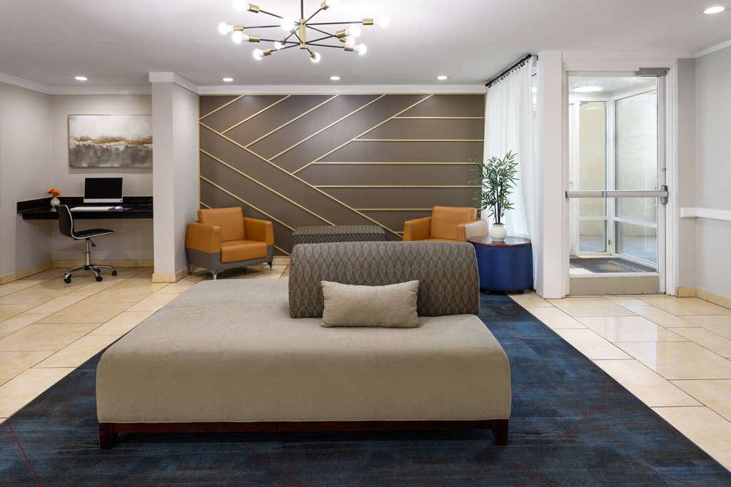 Days Inn by Wyndham Florence Near Civic Center - photo 8