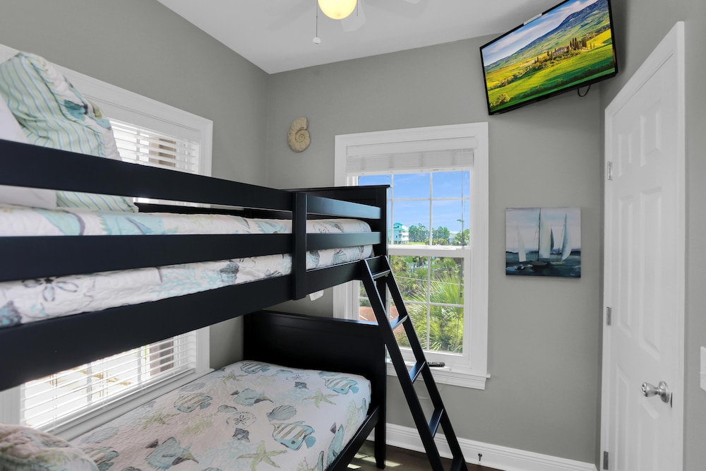Dunes Club 2A by Pristine Properties Vacation Rentals — 4-Star Luxury Hotel in Port Saint Joe, United States