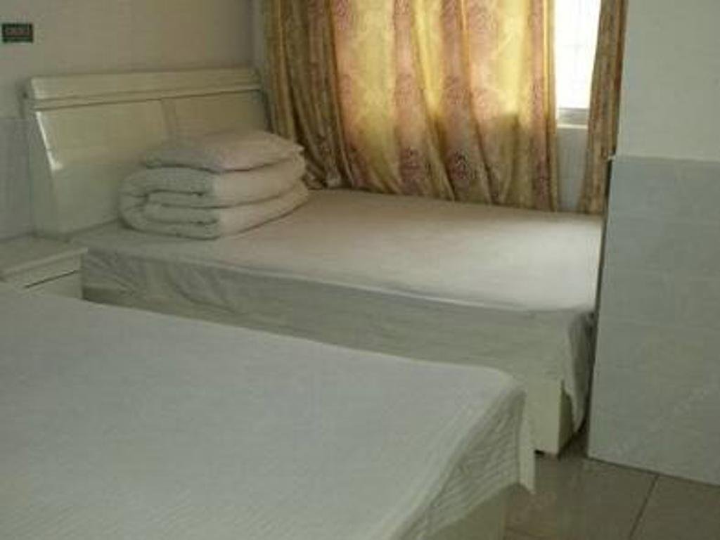 Hongyuan Hotel — hotel in Wenquan