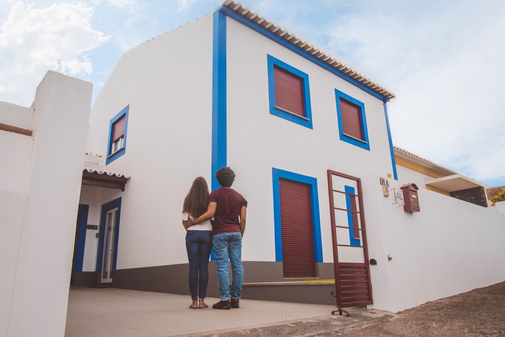 Casa do Pequeno Dragoeiro — 4-Star Luxury Hotel in Angra Do Heroismo, Portugal