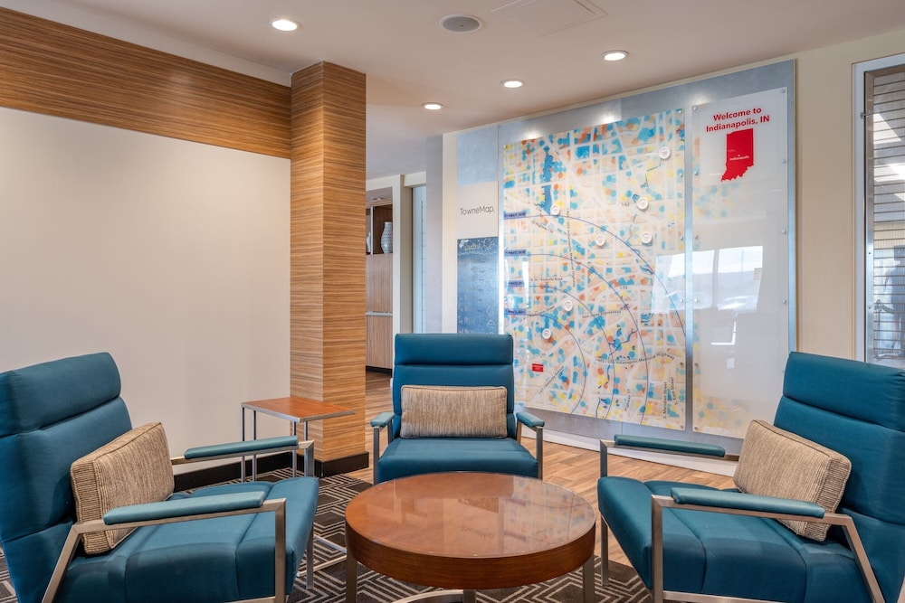 TownePlace Suites by Marriott Indianapolis Airport - photo 2