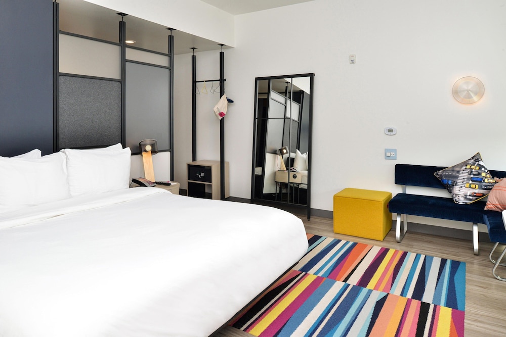 Aloft Charlotte Airport - photo 17