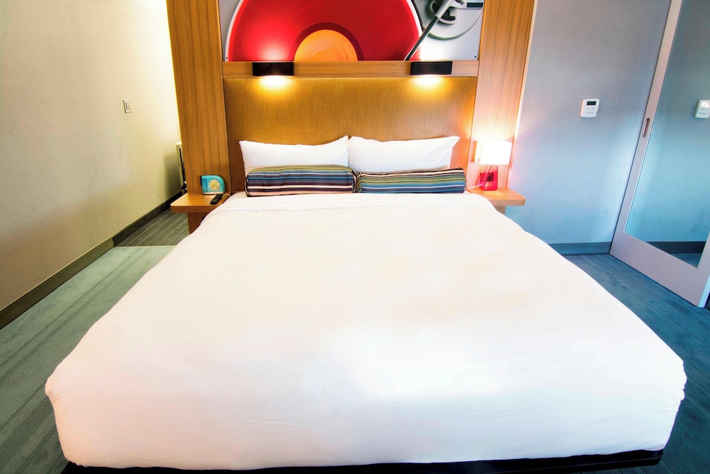 Aloft Miami Doral - photo 24