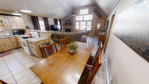 Karlin`s_ranch_house - photo 25