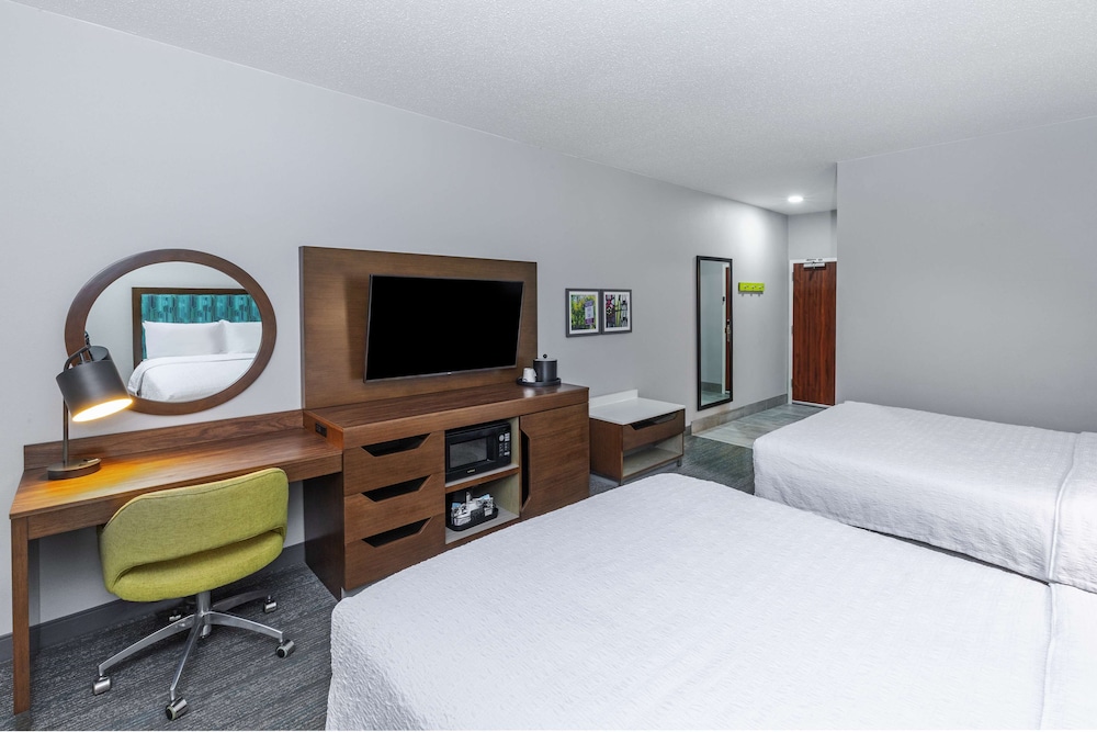Hampton Inn & Suites Tulsa Woodland Hills 71st Memorial - photo 9