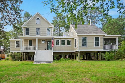 Off Belay Creek View in Chincoteague, United States