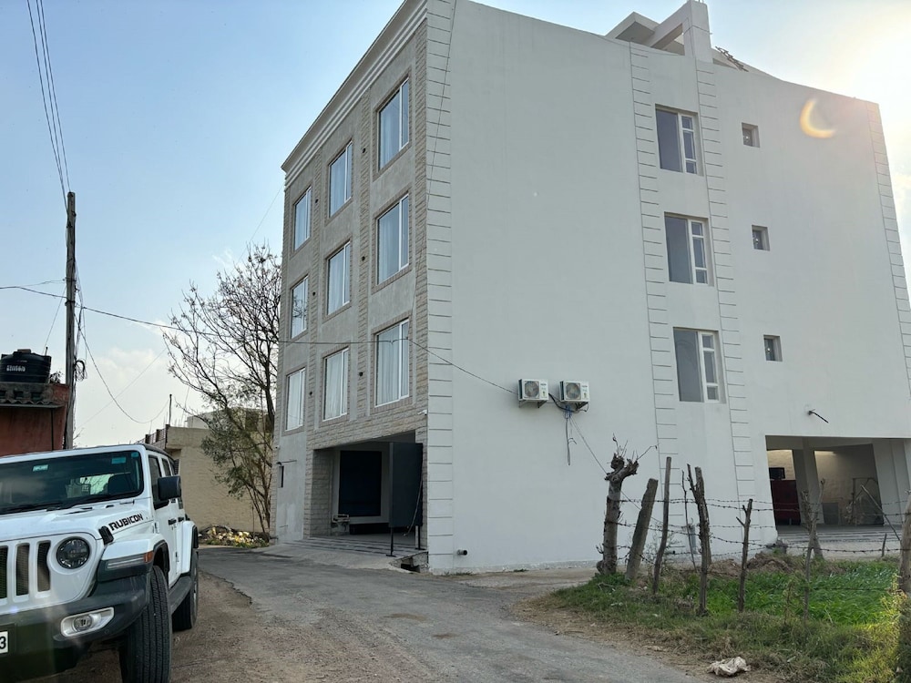 Siswan View Hotel in Kharar, India