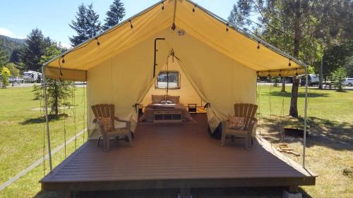 Redwood Meadows RV Resort and Cabins - photo 4