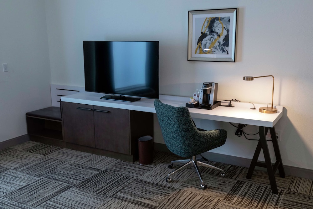 Hilton Garden Inn Spartanburg - photo 16