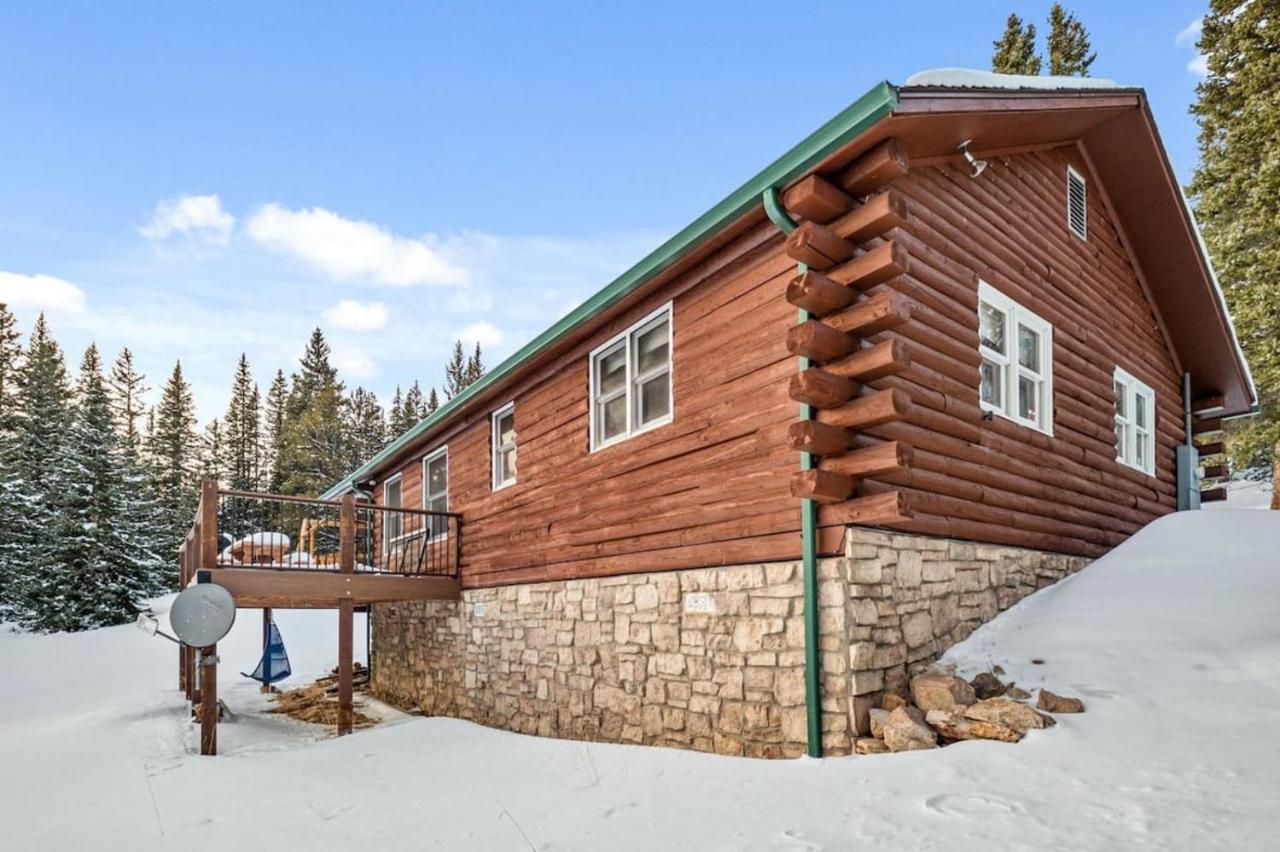 Amazing Secluded Cabin On 10 Acres Close To Breck — 4-Star Luxury Hotel in Fairplay, United States