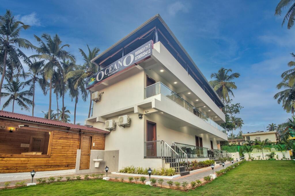 Oceano Beach Resort in Arambol, India