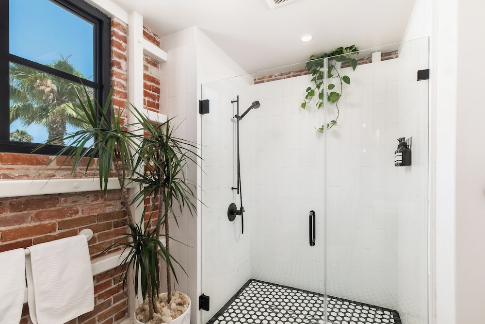 The Brick Hotel - photo 50