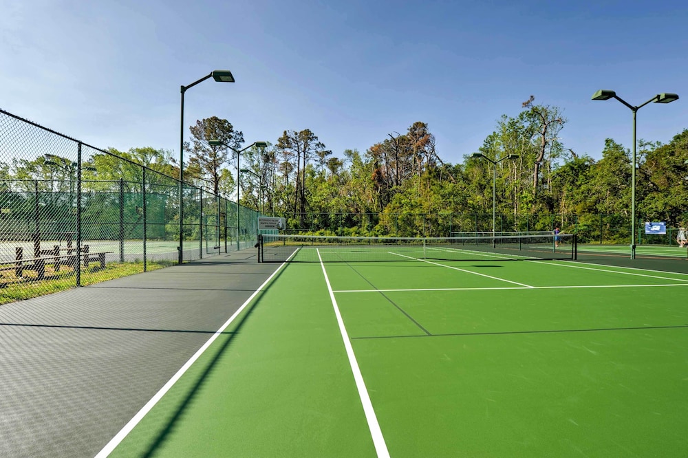 Folly Field Beach Access: Resort Condo w Pools - photo 20