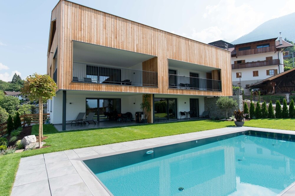 Moar am Ort — 4-Star Luxury Hotel in Scena, Italy