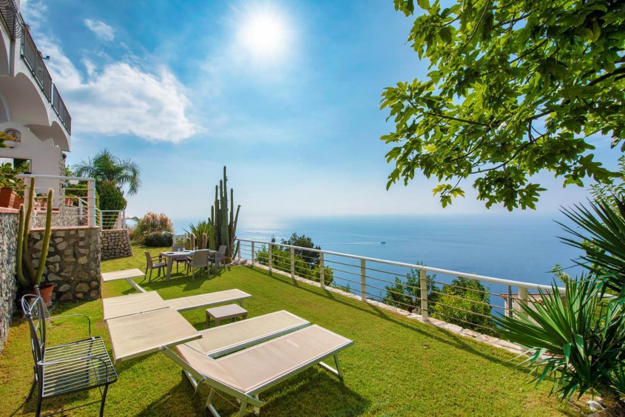 Lovely Apartment 1a with Garden Overlooking the Sea Amalfi Coast 200 Steps From the Road — 4-Star Luxury Hotel in Conca Dei Marini, Italy