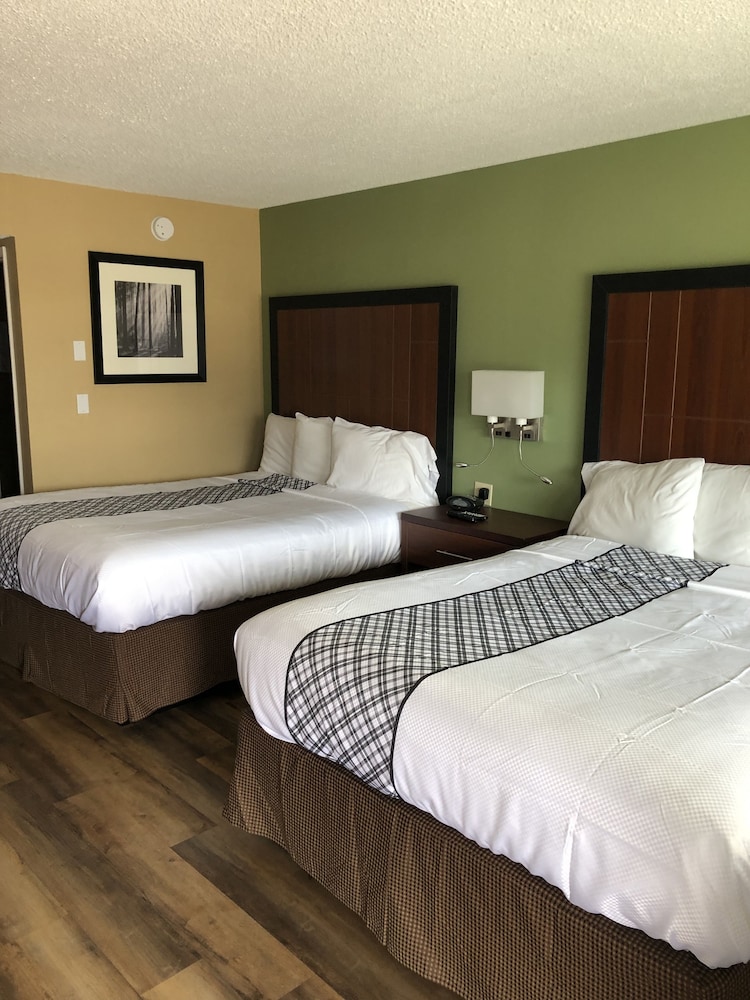 Knight's Inn Motel - photo 10