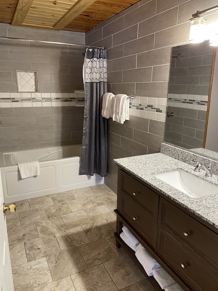 Crown Point Resort - photo 60