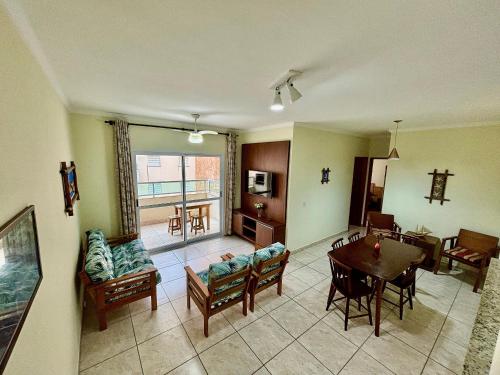 Apto na Praia das Toninhas 306 Ubatuba SP in Ubatuba, Brasil