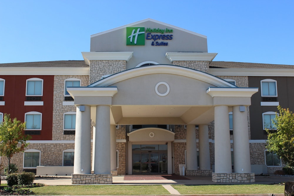 Holiday Inn Express & Suites Mansfield an IHG Hotel - photo 2