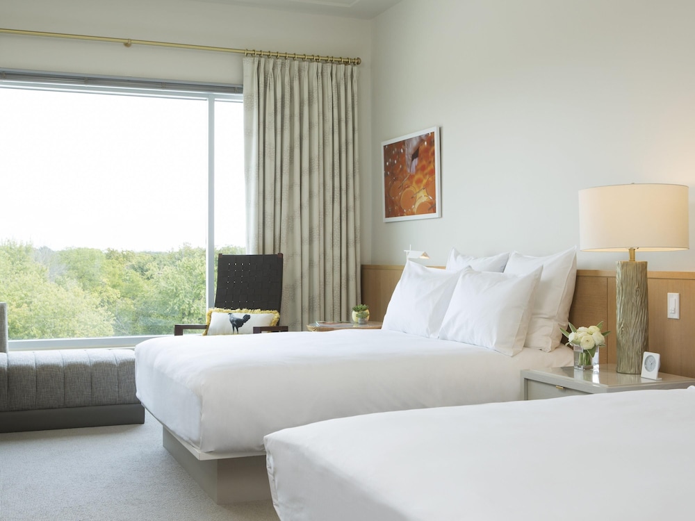 21c Museum Hotel Bentonville - photo 10