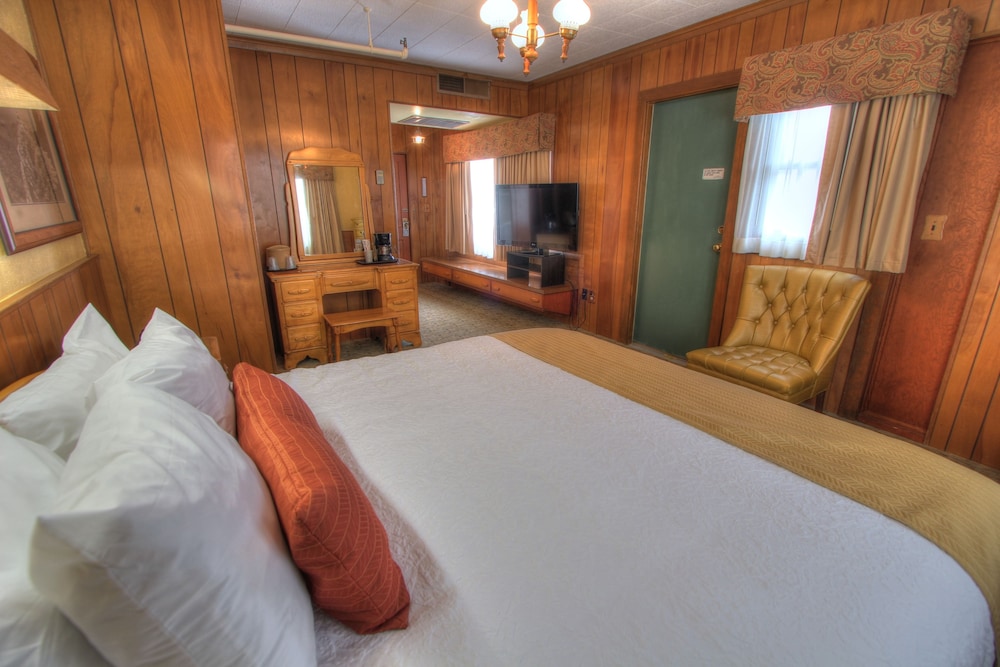 The Historic Gatlinburg Inn - photo 21