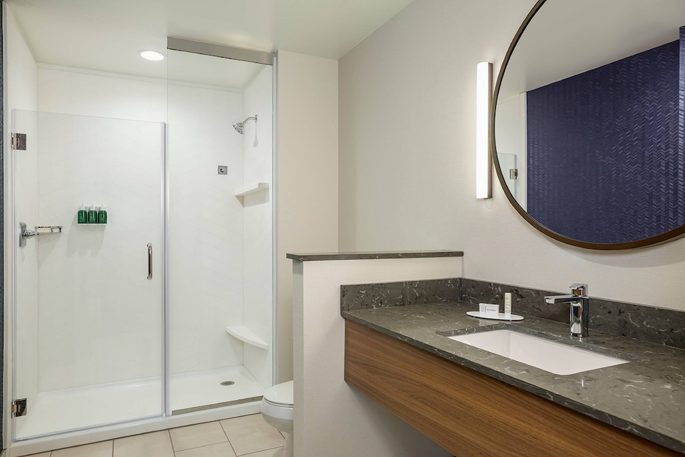 Fairfield Inn & Suites by Marriott Des Moines Downtown - photo 12
