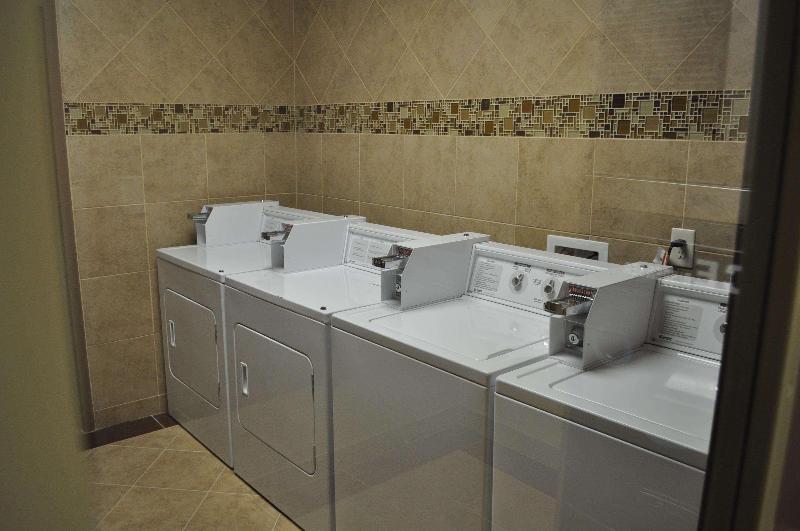 Hampton Inn Pleasanton - photo 28