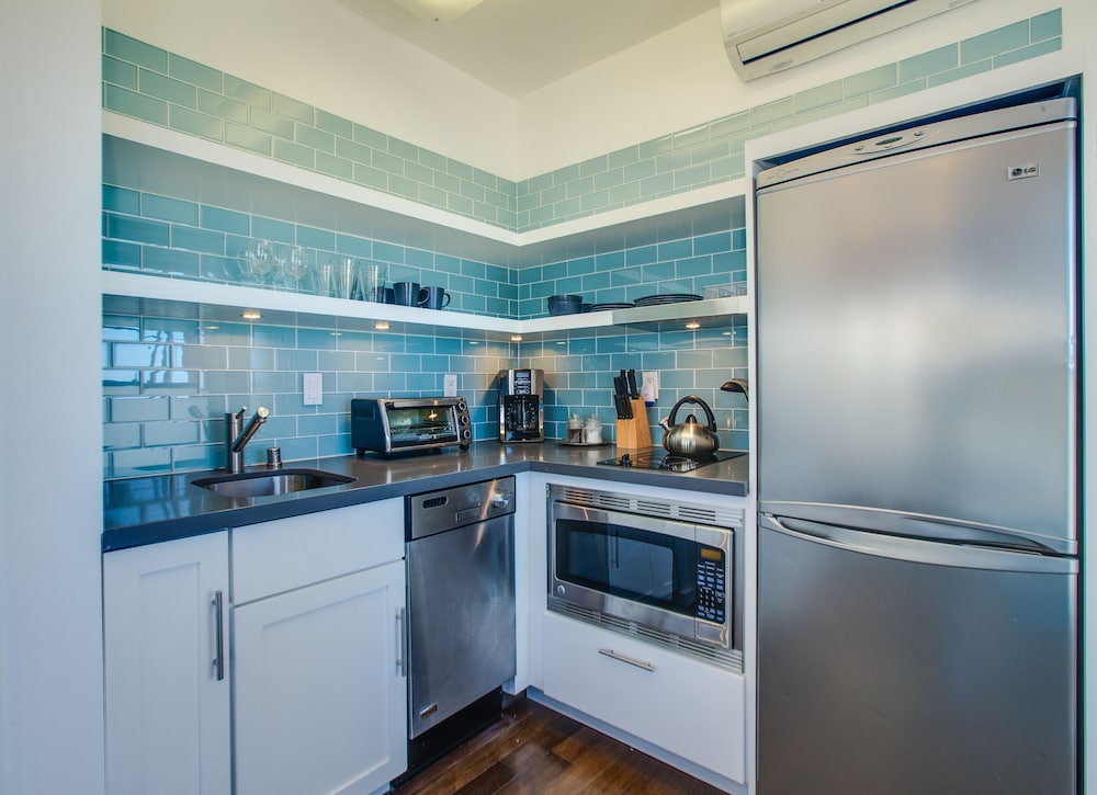 Venice Breeze Suites - photo 18