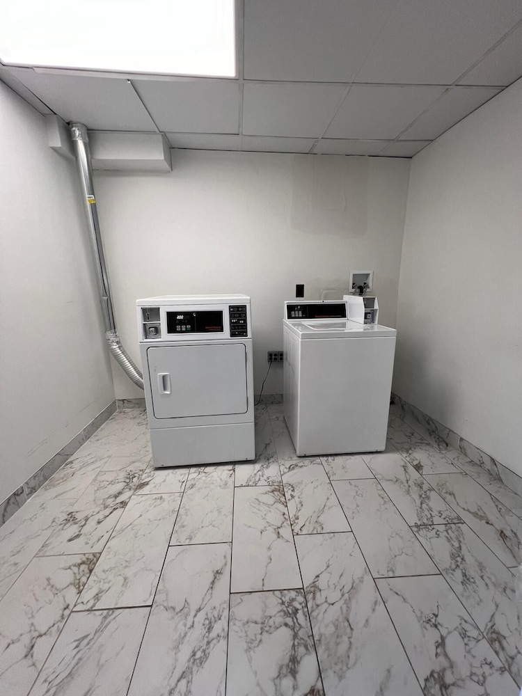 Harborside Suites - photo 26