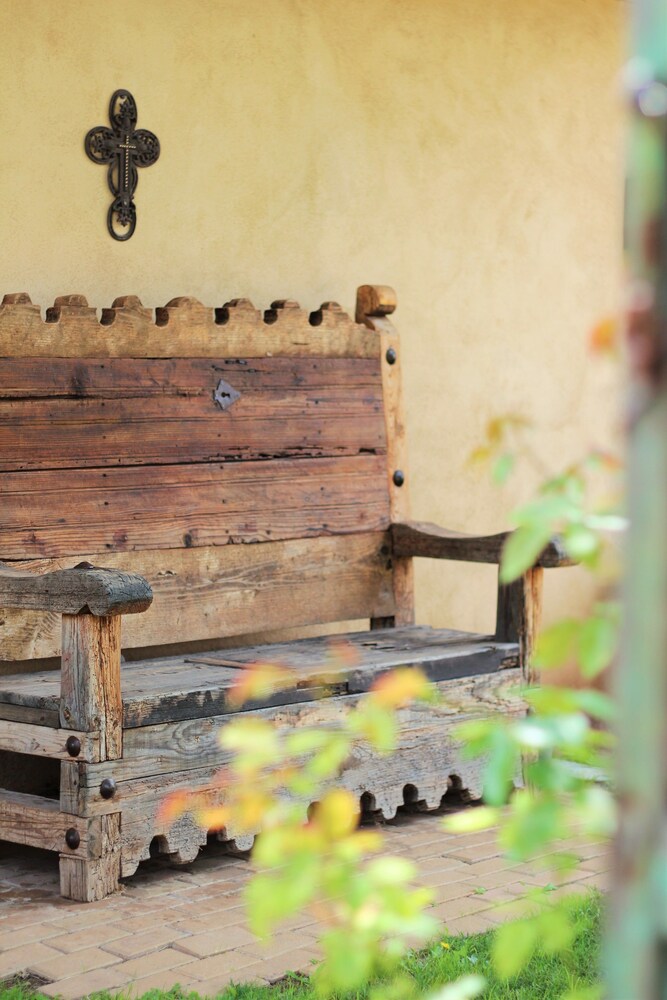 The Maverick Inn - photo 28