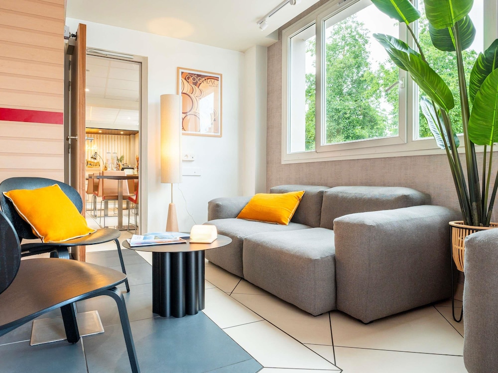 ibis Cognac Centre - carbon neutral hotel in Cognac