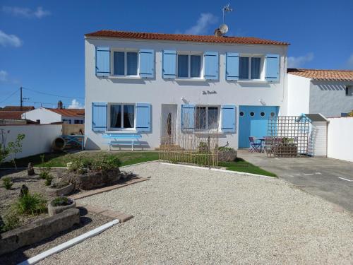 Les Crevettes — hotel in Saint-Porchaire