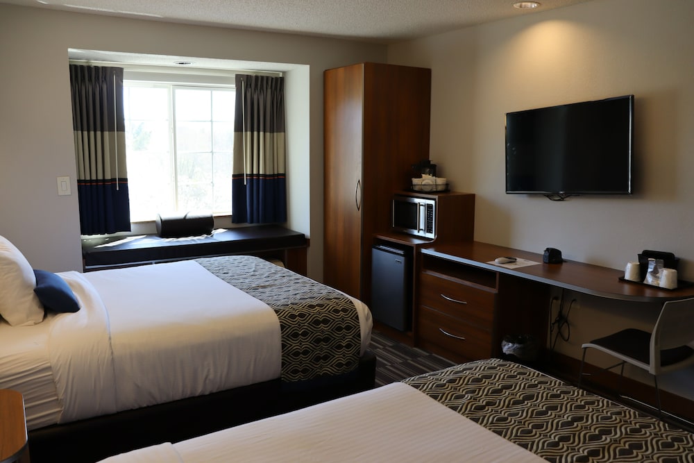Microtel Inn & Suites by Wyndham Columbus Near Fort Benning - photo 29