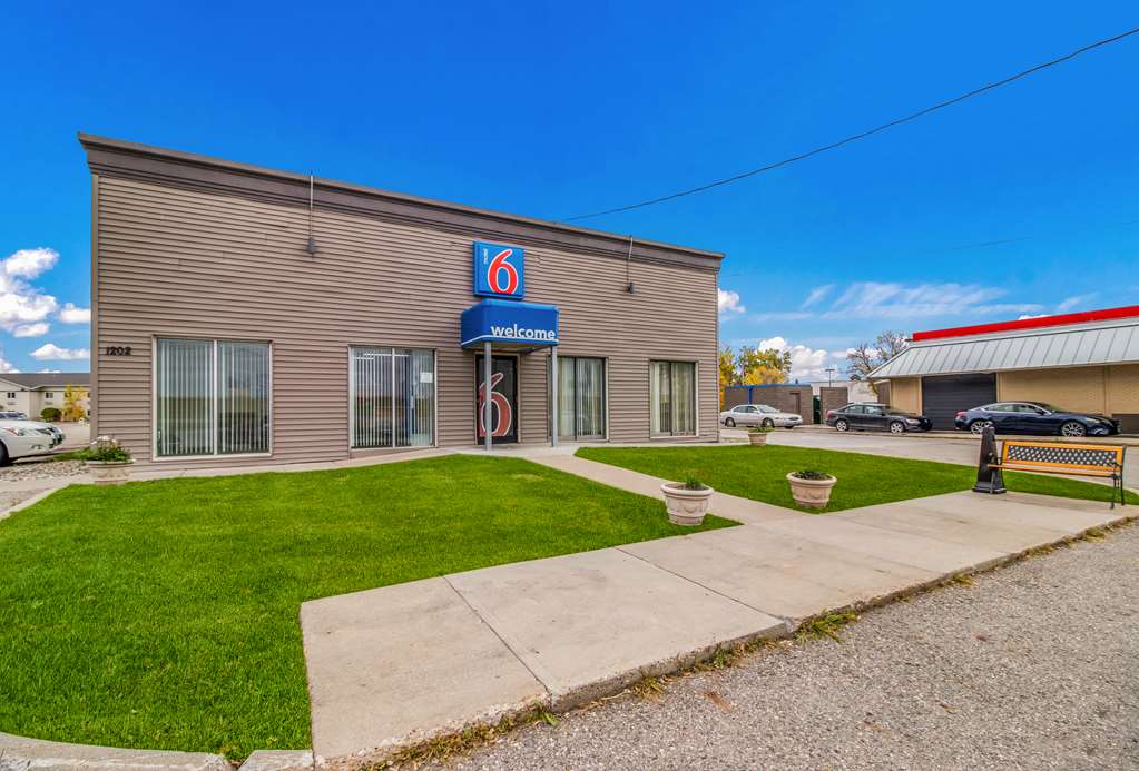 Motel 6 Fargo North - photo 4