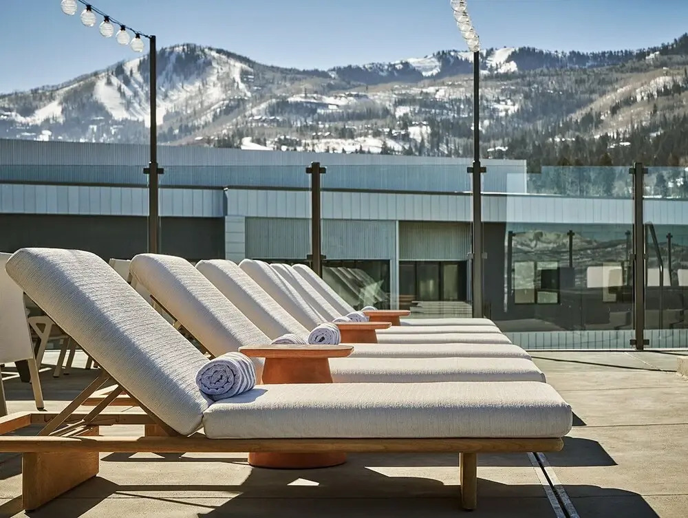 Ski in out exclusive 3BR high end luxury at Park City Mountain restaurants spa bar rooftop pool - photo 49