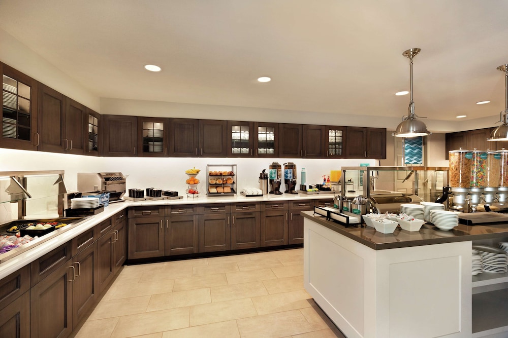 Homewood Suites by Hilton Portland Airport - photo 33