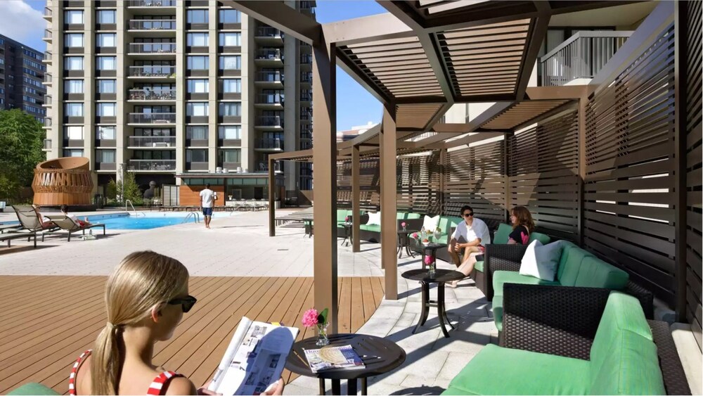 Global Luxury Suites at the Commonwealth - photo 44