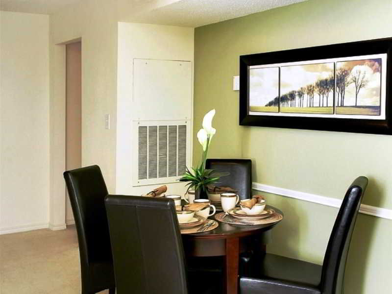 Sunshine Suites La Jolla - photo 3
