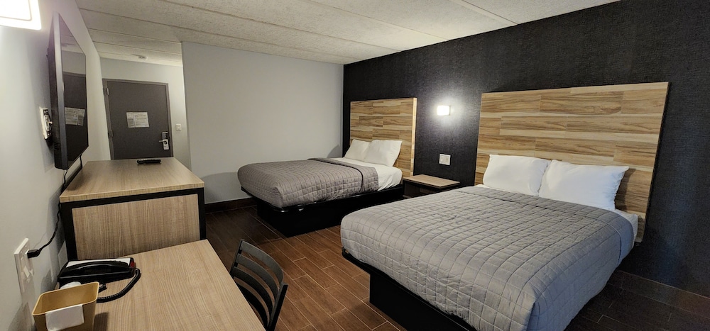 Kings Inn Hotel - photo 9