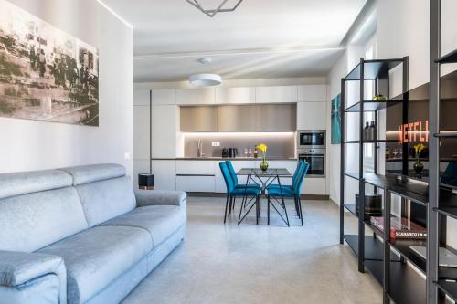 Navigli Duomo Sweet22 Luxury OpenSpace — 4-Star Luxury Hotel in Milan, Italy