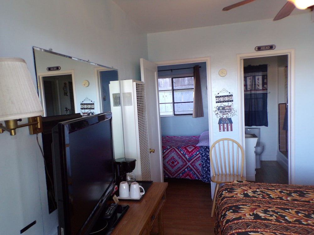Cypress Tree Motel - photo 46